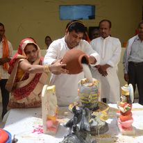 Logo-Design für die Firma xy